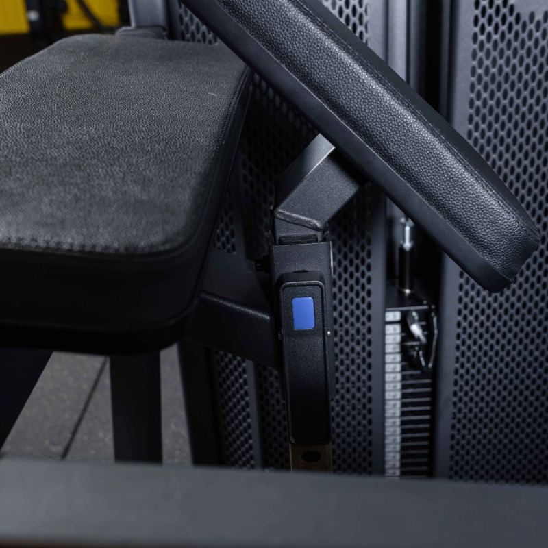 Глют-машина. Ягодичные. Стек U3024D 49 кг DHZ Fitness